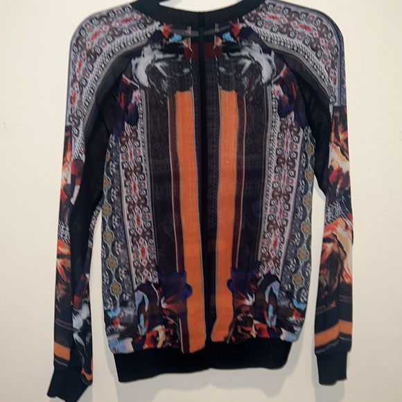 NWOT Clover Caynon Geometric/Floral Print Sheer Crew Neck Long XS - Picture 4 of 6